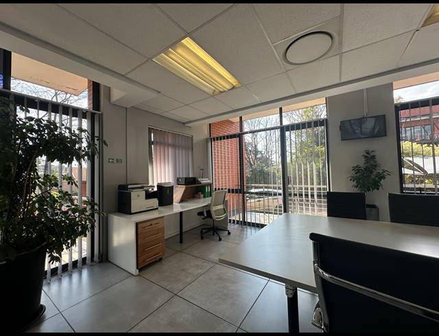 219M² OFFICE FOR SALE IN SANDOWN